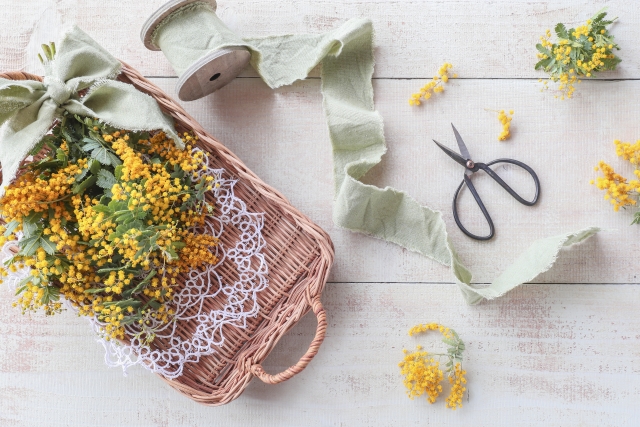 フラワーアレンジメントの材料をイメージする画像